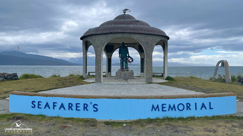 Alaska - Monumento a la gente del mar